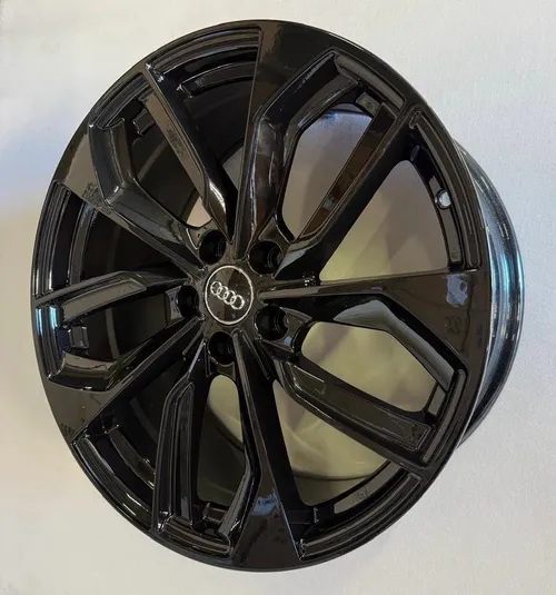Zixi Audi 6996